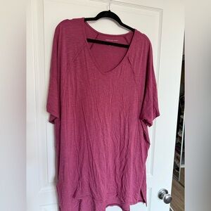 American Eagle Outfitters Women's Berry Short Sleeve Tunic Length Tee